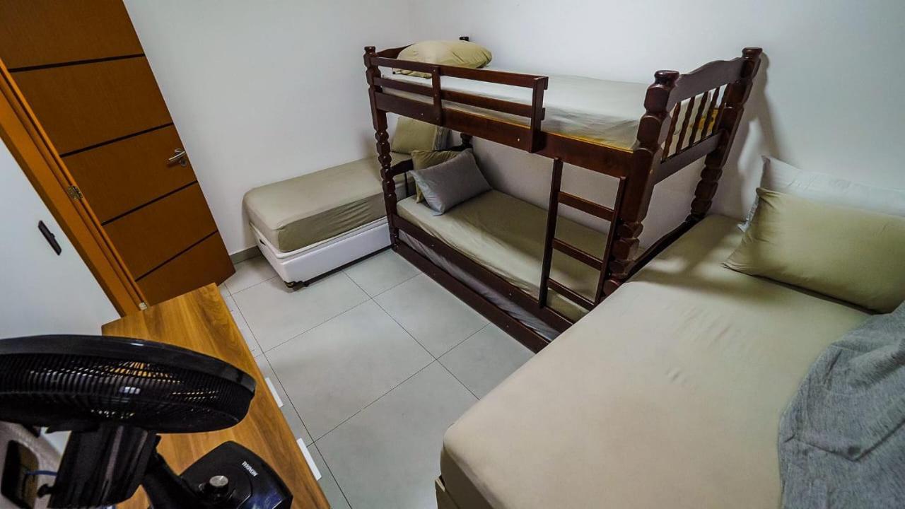 Chale Amarelo Villa Itanhaem Luaran gambar